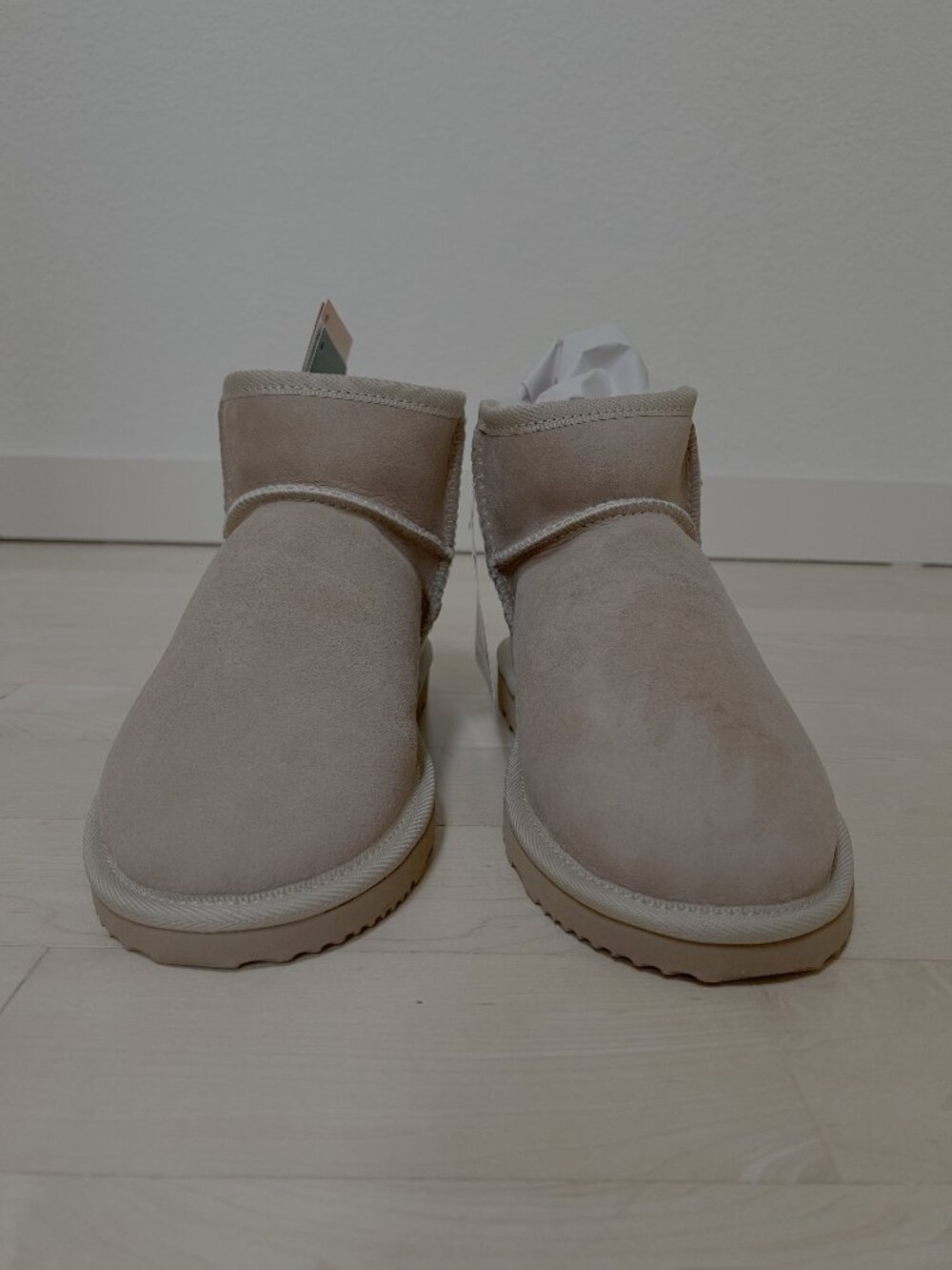 Ugg Since 1974 Women's Classic Ultra Mini Sand Size 10